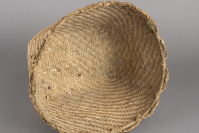 Klallam%20artist%2C%20%3Cb%3E%3Ci%3E%20Basket%3C%2Fi%3E%3C%2Fb%3E%2C%20ca.%201900%2C%20cedar%20root%20and%20string%2C%20The%20Elizabeth%20Cole%20Butler%20Collection%2C%20no%20known%20copyright%20restrictions%2C%202013.1.42